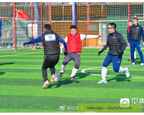 社区型俱乐部界外球战术设计，强调简单高效执行